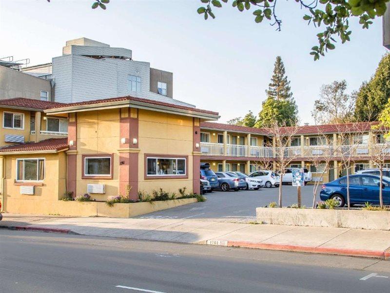 Quality Inn University Berkeley Exterior photo